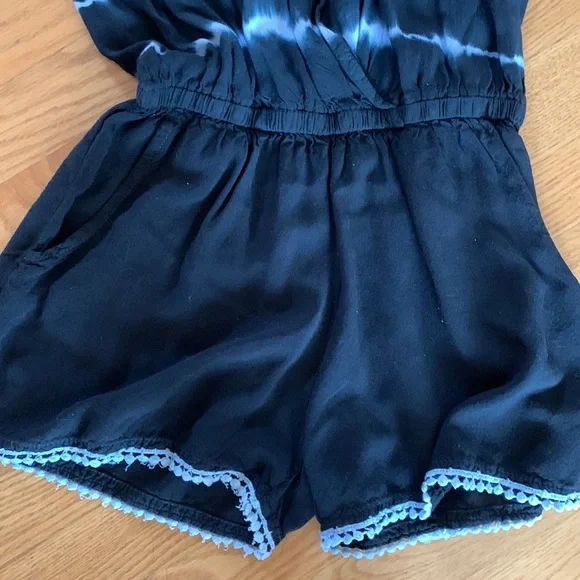 Beach Bundle👙☀️ - Picture 2 of 14